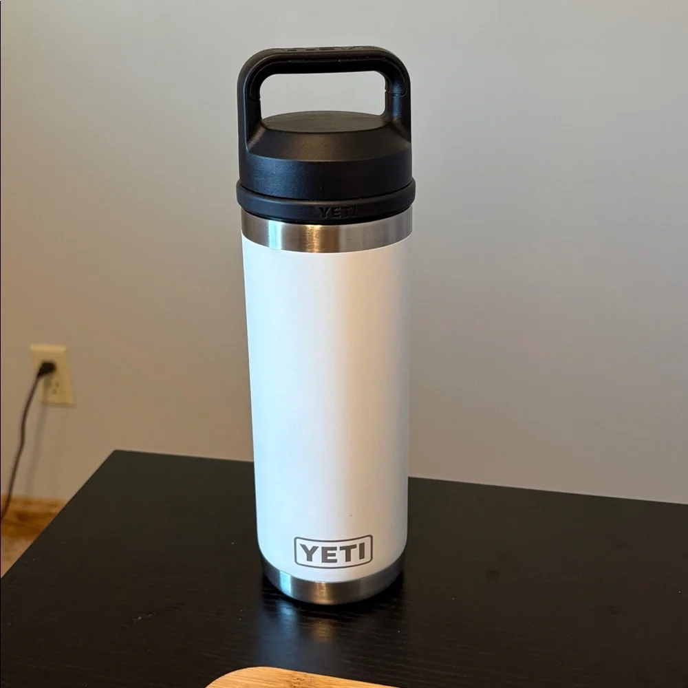 Starkisk yeti water bottle & bento box